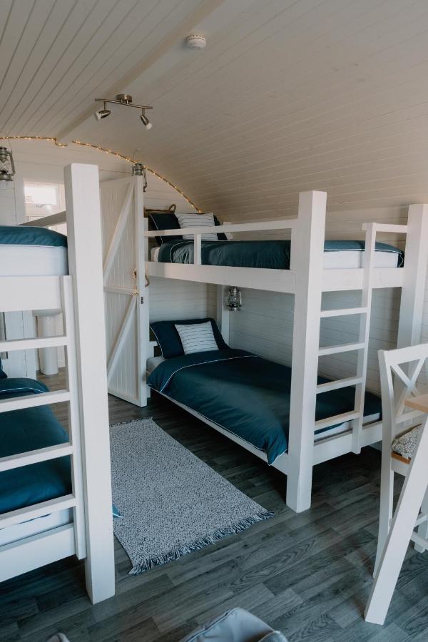 Hotel Strathy Bay Pods Extérieur photo