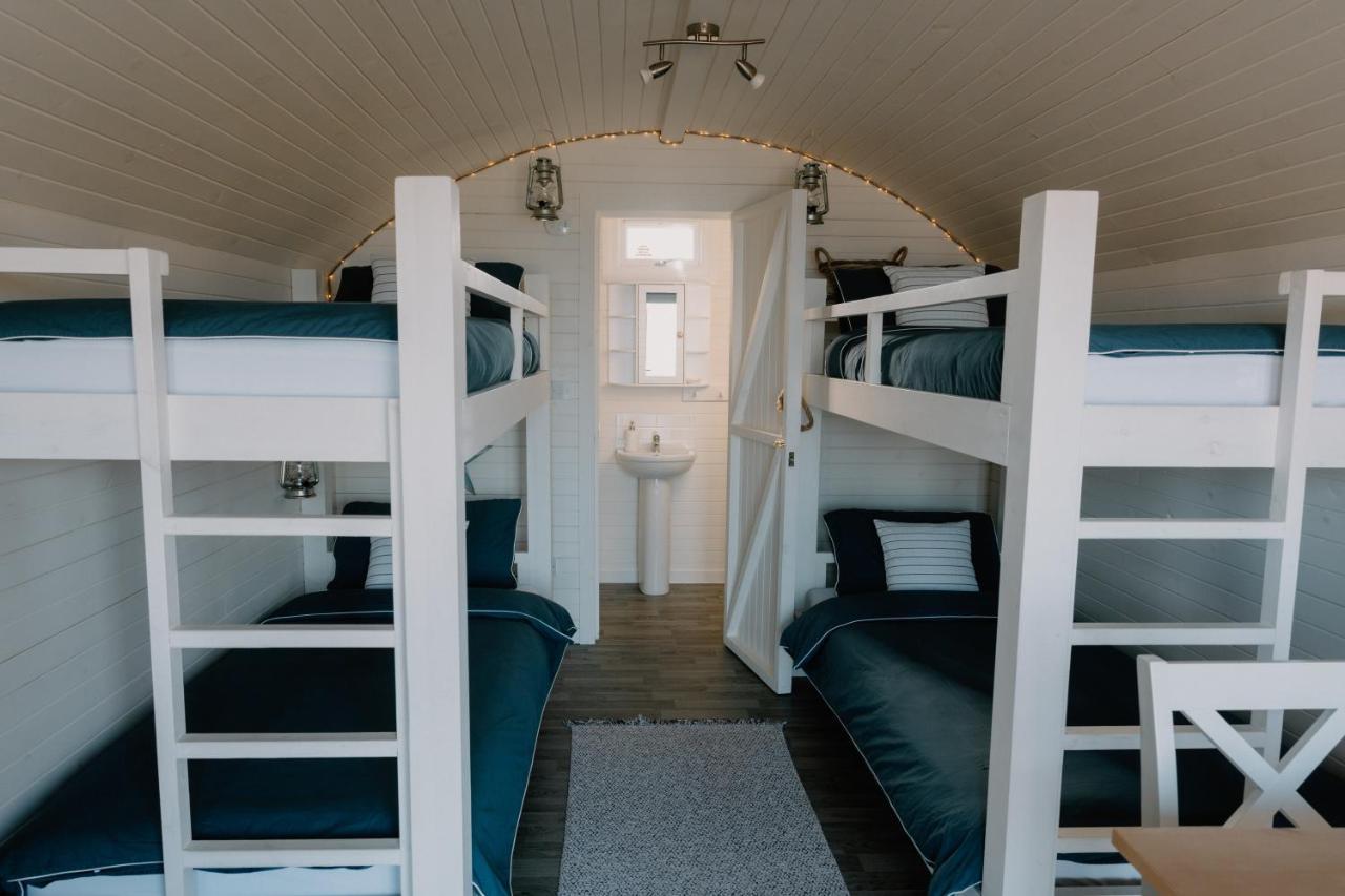 Hotel Strathy Bay Pods Extérieur photo