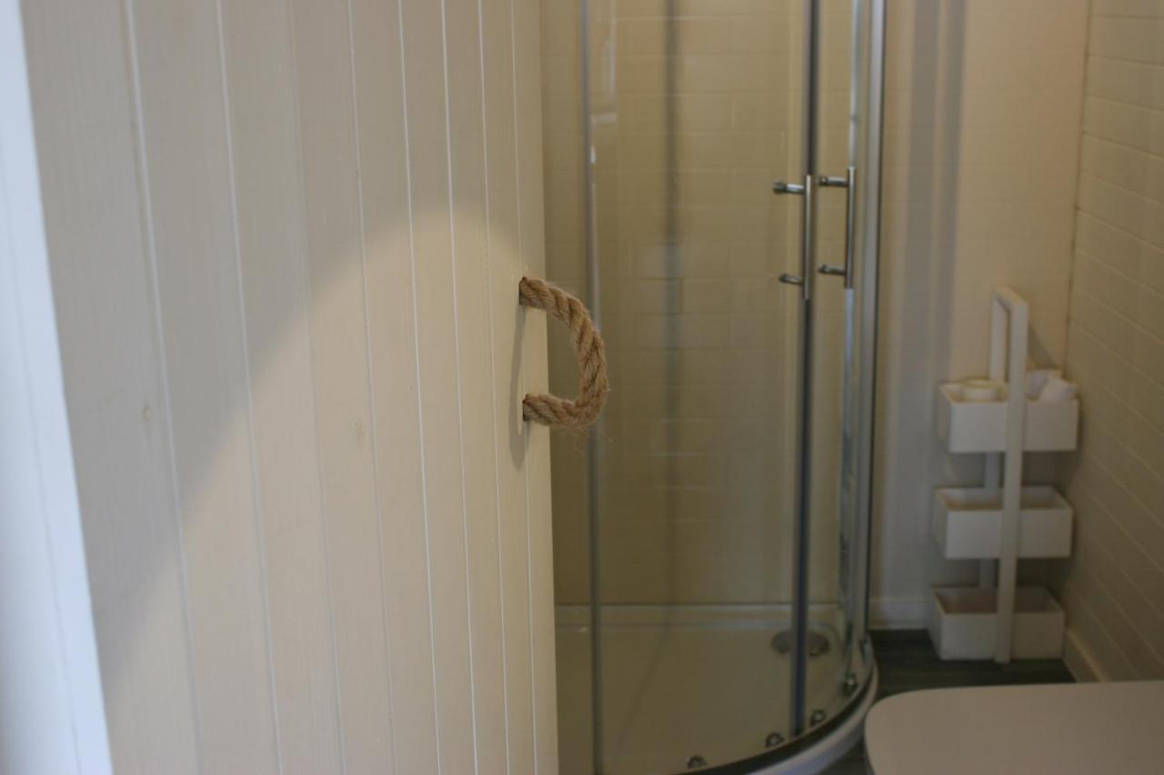 Hotel Strathy Bay Pods Extérieur photo